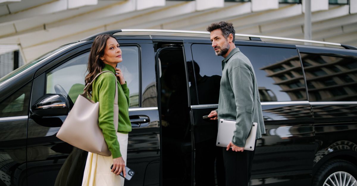 8 proven ways to save money on corporate travel